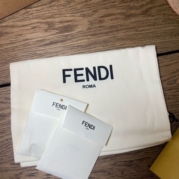 FENDI COLIBRI HEELS SHOES BLUE  NEW WITH TICKET - Picture 11 of 13